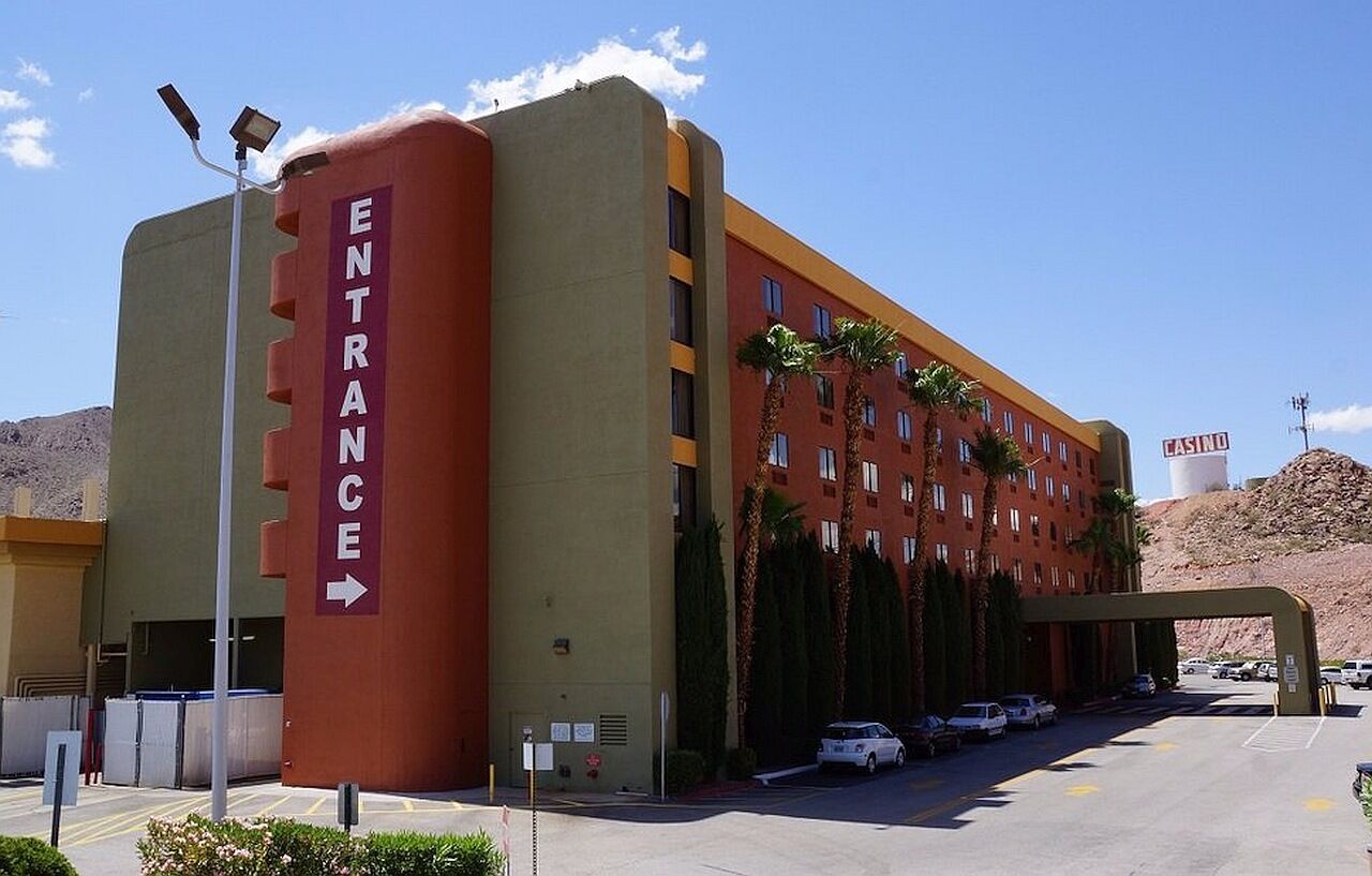 Railroad Pass Hotel And Casino Ramada By Wyndham Боулдър Сити Екстериор снимка